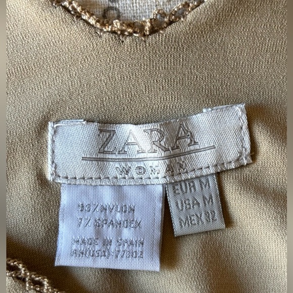 Zara Woman V-Neck Sleeveless Top, Nylon 83%/Spandex 17% (M) Like New, never worn - Picture 6 of 6